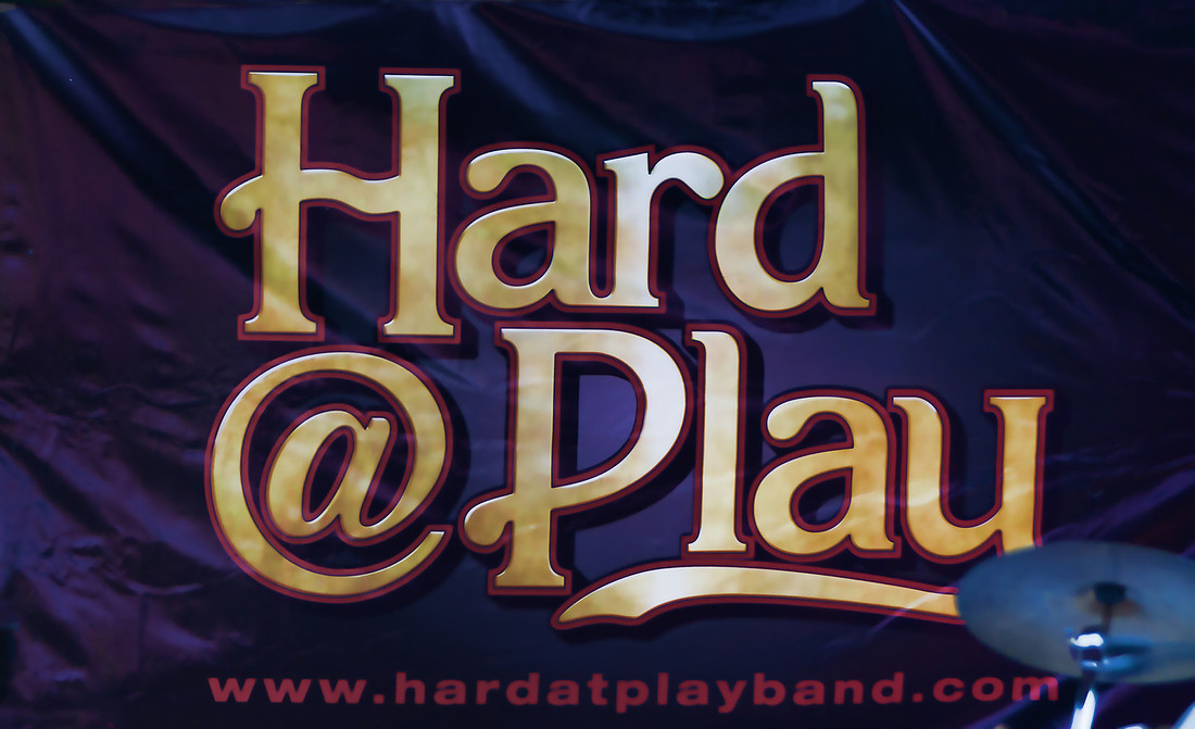 Hard@Play-095